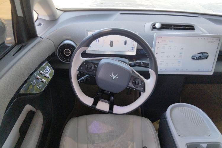 Used ARCFOX Kaola 2023 Family Edition Pro Steering Wheel