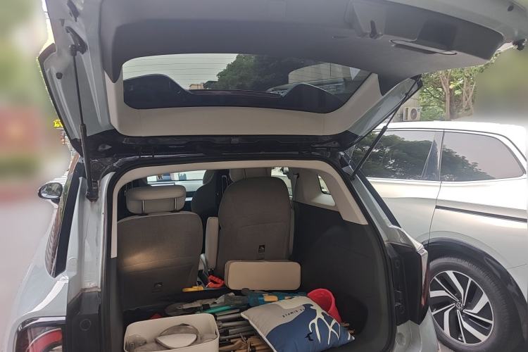 Used ARCFOX Kaola 2023 Family Edition Trunk