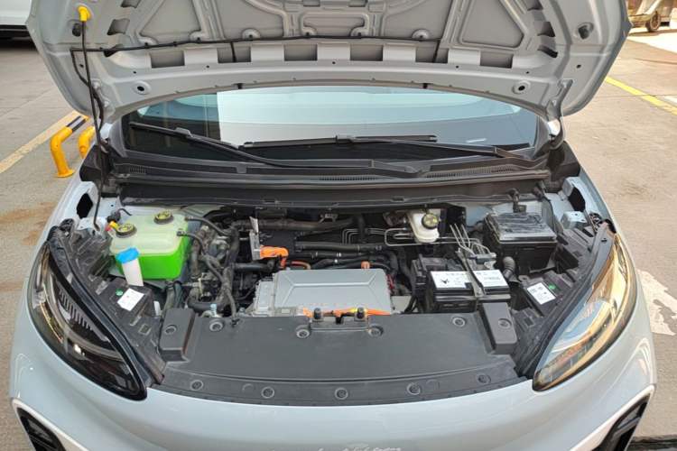 Used ARCFOX Kaola 2023 Family Edition Pro Engine Bay