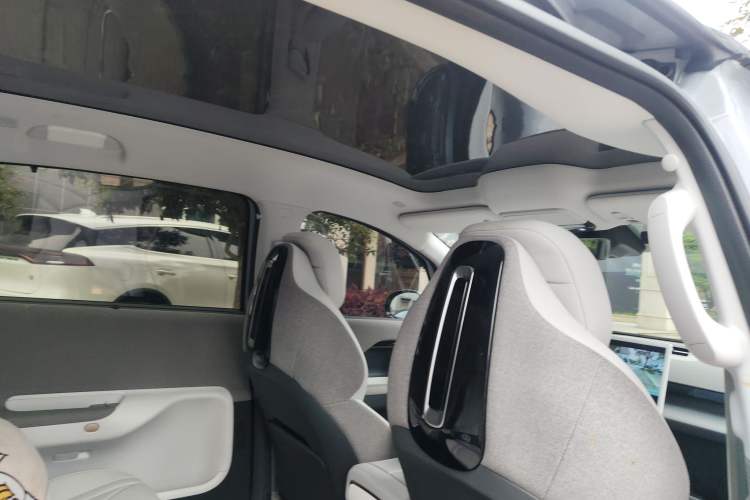 Used ARCFOX Kaola 2023 Family Edition Headliner