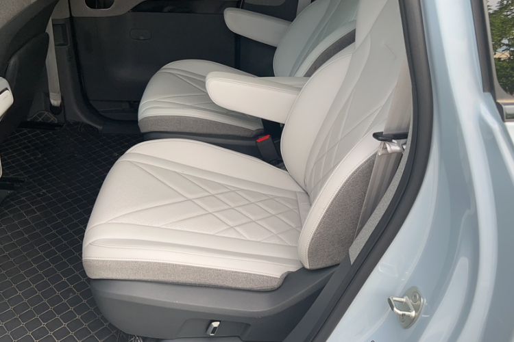 Used ARCFOX Kaola 2023 Family Edition Pro Interior 2