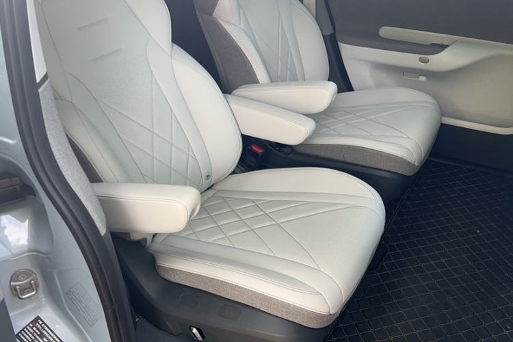 Used ARCFOX Kaola 2023 Family Edition Pro Interior 5