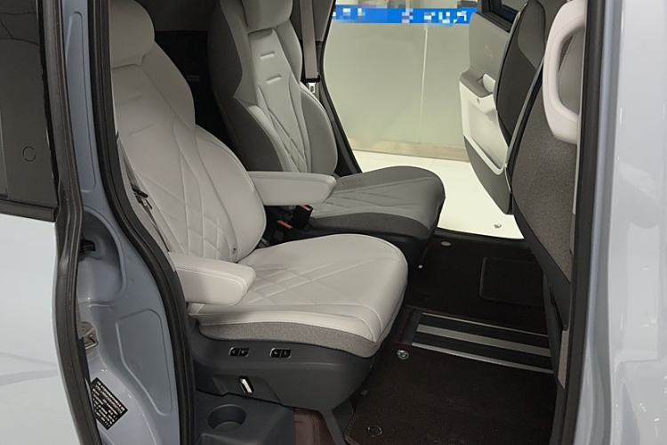 Used ARCFOX Kaola 2023 Parent-Child Edition Pro Interior 8