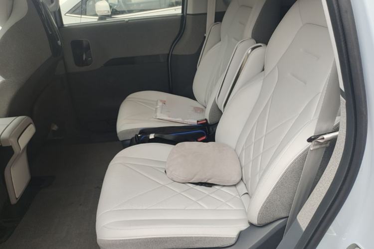 Used ARCFOX Kaola 2023 Family Edition Pro Left Rear Seat