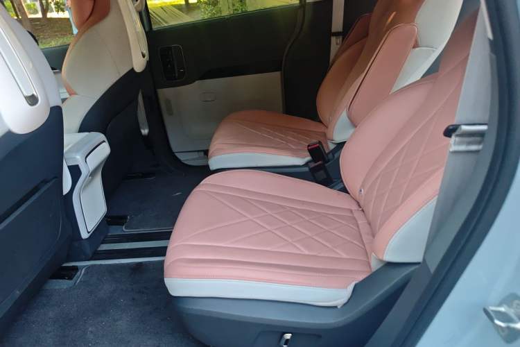 Used ARCFOX Kaola 2023 Parent-Child Edition Pro Left Rear Seat