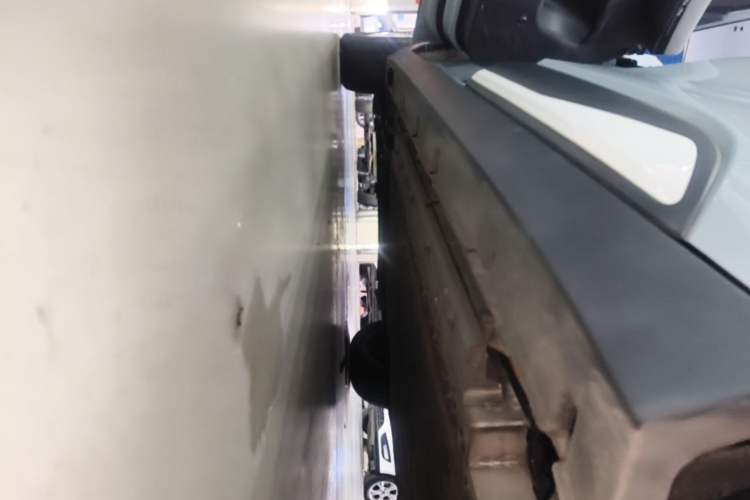 Used ARCFOX Kaola 2023 Family Edition Pro Left Side Sill