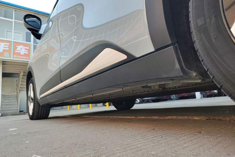 Used ARCFOX Kaola 2023 Family Edition Pro Left Side Sill