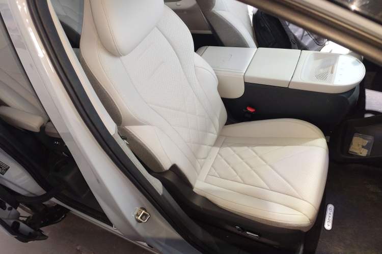 Used ARCFOX Kaola 2023 Parent-Child Edition Right Front Seat