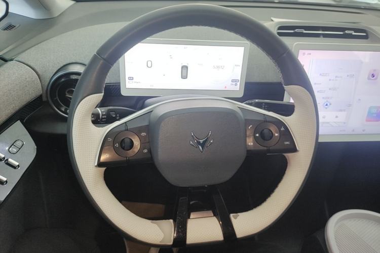 Used ARCFOX Kaola 2023 Family Edition Pro Steering Wheel
