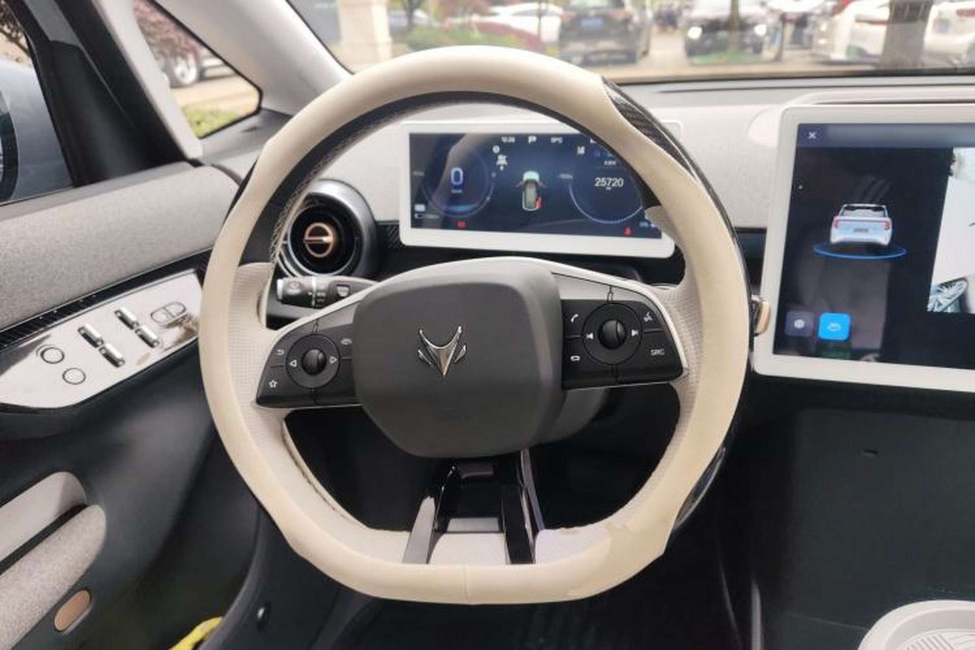 Used ARCFOX Kaola 2023 Family Edition Steering Wheel
