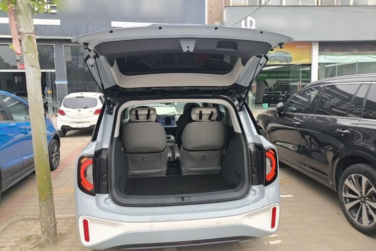 Used ARCFOX Kaola 2023 Family Edition Trunk
