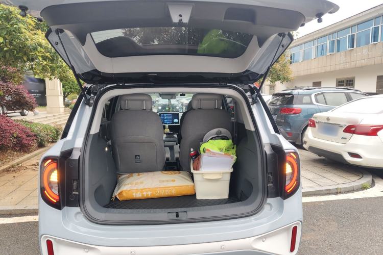Used ARCFOX Kaola 2023 Family Edition Trunk