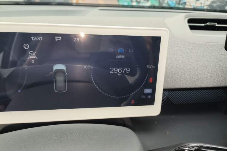 Used ARCFOX Kaola 2023 Family Edition Odometer Close Up