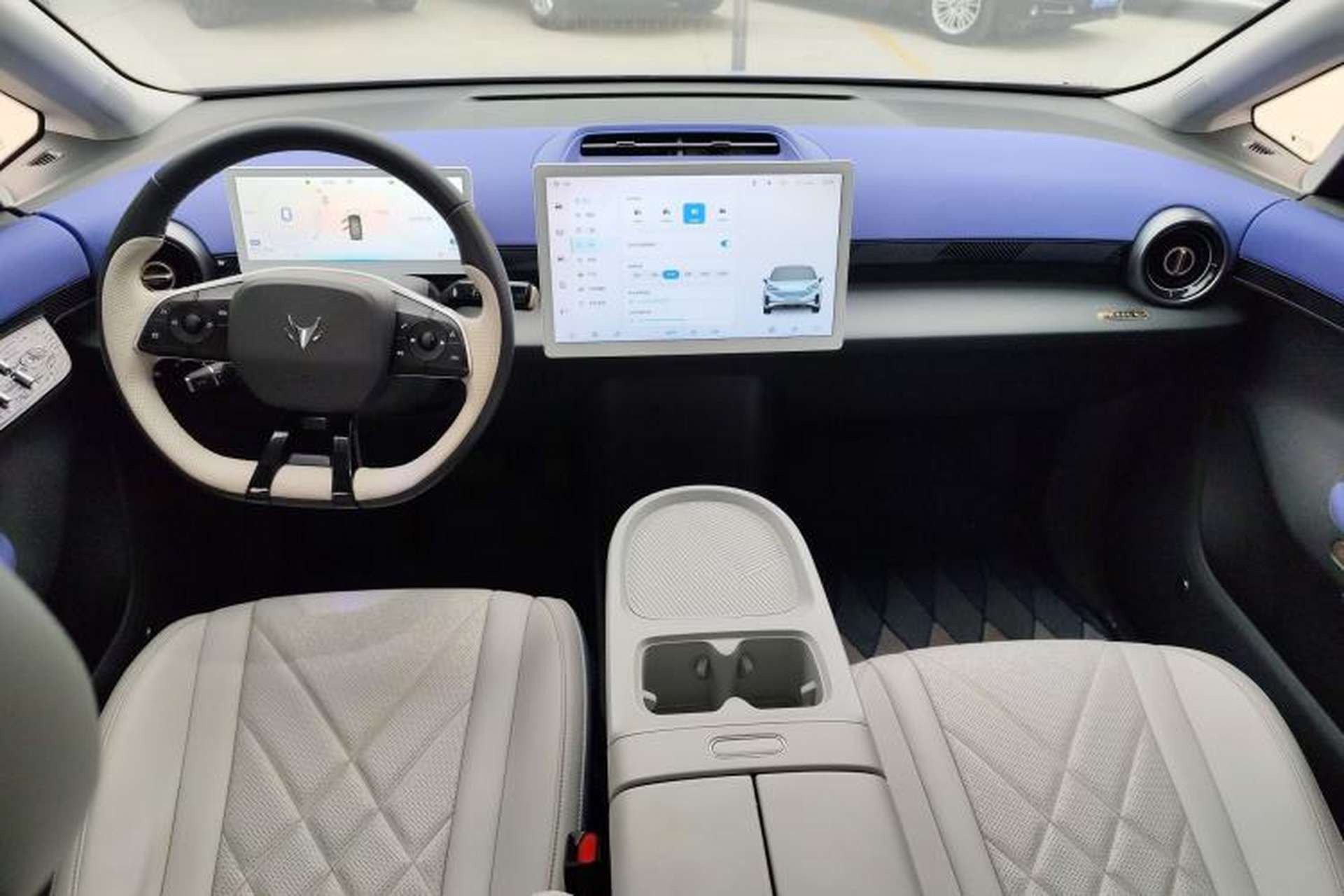 Used ARCFOX Kaola 2023 Family Edition Interior 2