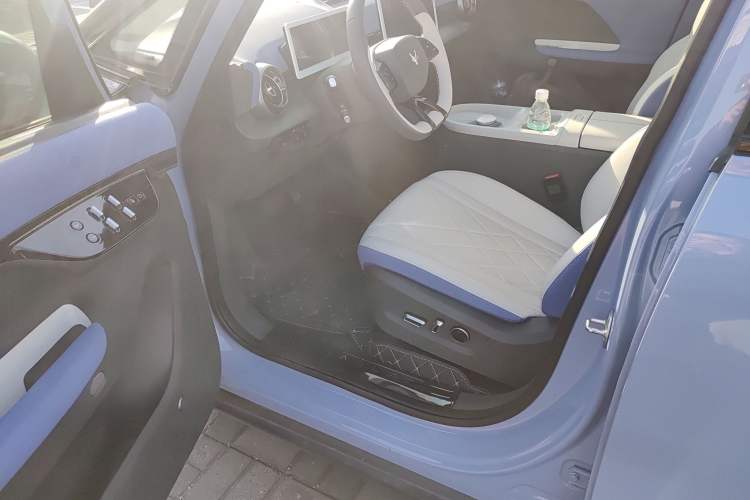 Used ARCFOX Kaola 2023 Family Edition Pro Interior 3