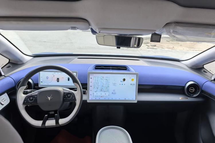 Used ARCFOX Kaola 2023 Family Edition Interior 4