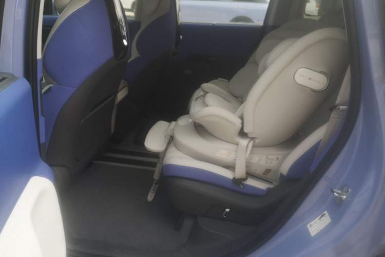 Used ARCFOX Kaola 2023 Parent-Child Edition Pro Left Rear Seat