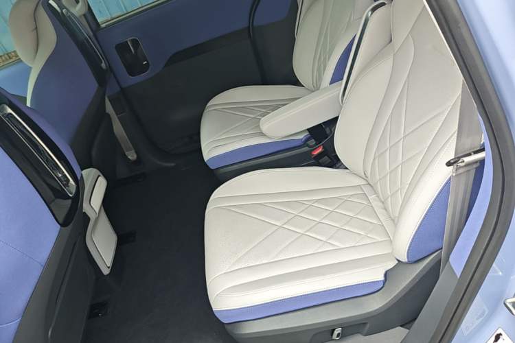 Used ARCFOX Kaola 2023 Family Edition Left Rear Seat