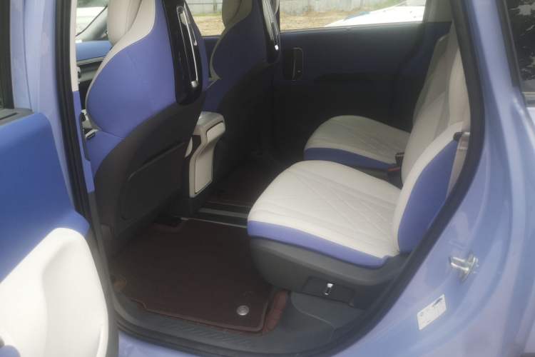 Used ARCFOX Kaola 2023 Parent-Child Edition Pro Left Rear Seat