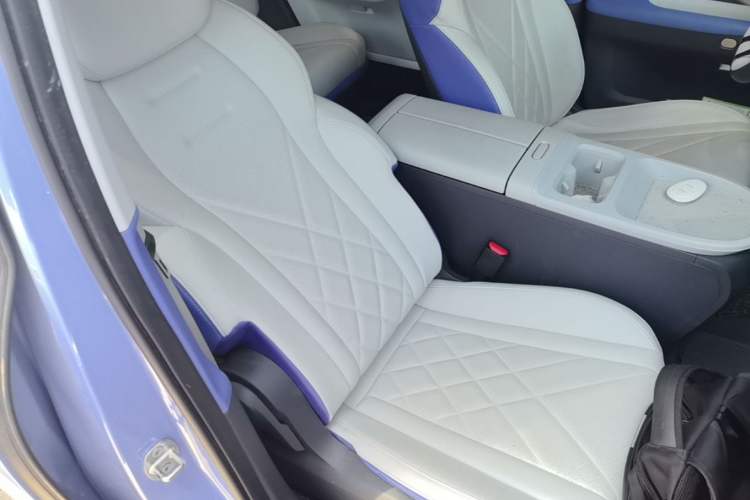 Used ARCFOX Kaola 2023 Family Edition Right Front Seat