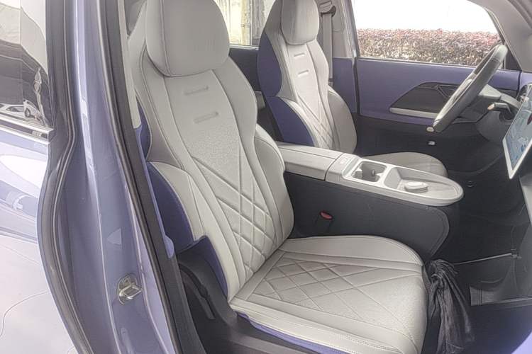 Used ARCFOX Kaola 2023 Family Edition Right Front Seat