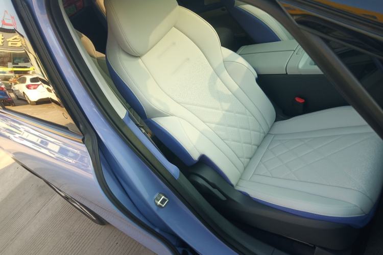 Used ARCFOX Kaola 2023 Family Edition Right Front Seat