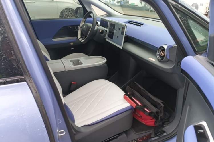 Used ARCFOX Kaola 2023 Family Edition Pro Right Front Seat