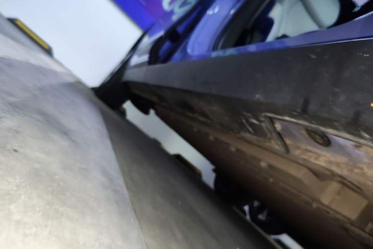 Used ARCFOX Kaola 2023 Family Edition Right Side Sill
