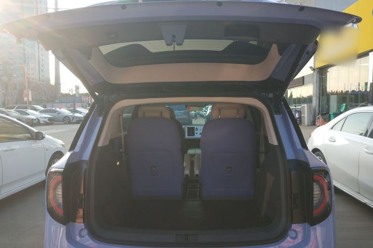 Used ARCFOX Kaola 2023 Family Edition Trunk