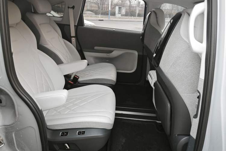 Used ARCFOX Kaola 2023 Parent-Child Edition Interior 12