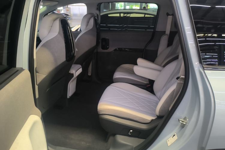 Used ARCFOX Kaola 2023 Family Edition Left Rear Seat