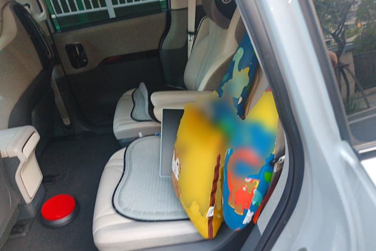 Used ARCFOX Kaola 2023 Family Edition Pro Left Rear Seat