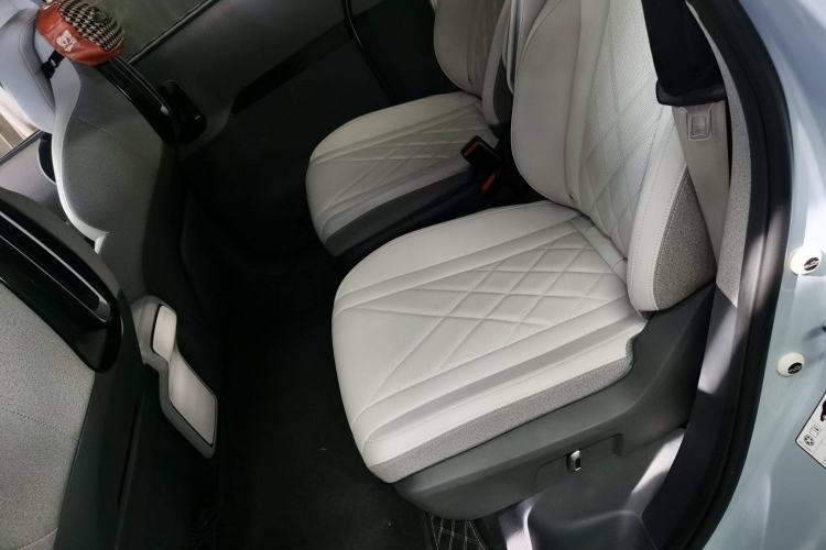 Used ARCFOX Kaola 2023 Family Edition Pro Left Rear Seat