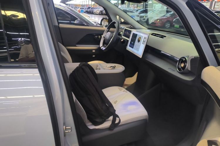 Used ARCFOX Kaola 2023 Family Edition Right Front Seat