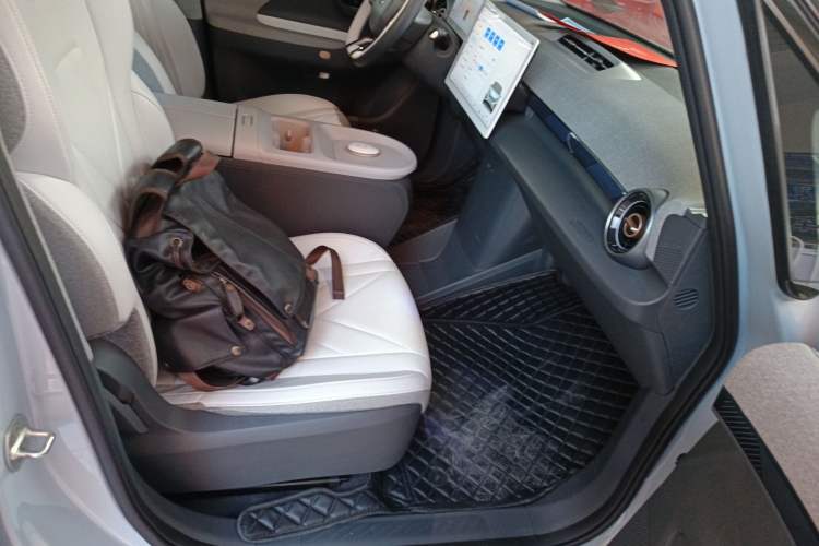 Used ARCFOX Kaola 2023 Family Edition Right Front Seat
