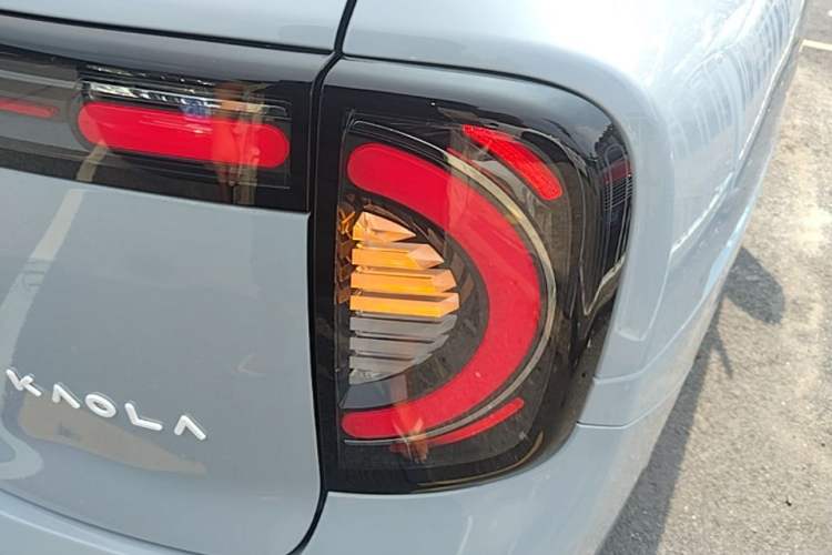 Used ARCFOX Kaola 2023 Parent-Child Edition Pro Right Rear Taillight