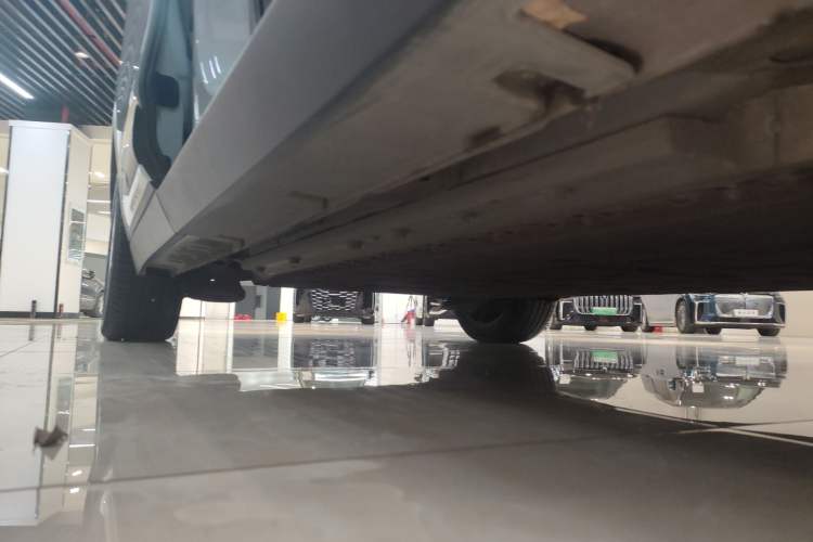 Used ARCFOX Kaola 2023 Family Edition Pro Right Side Sill