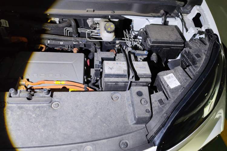 Used ARCFOX Kaola 2023 Family Edition Engine Bay Left