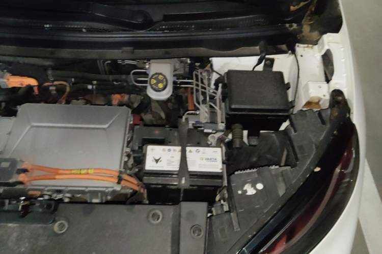 Used ARCFOX Kaola 2023 Family Edition Pro Engine Bay Left