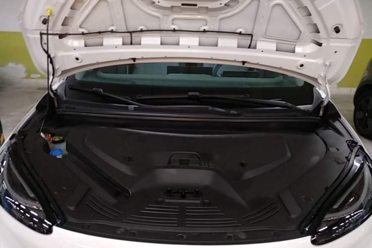 Used ARCFOX Kaola 2023 Parent-Child Edition Pro Engine Bay