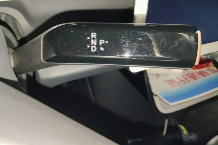 Used ARCFOX Kaola 2023 Family Edition Pro Gear Lever