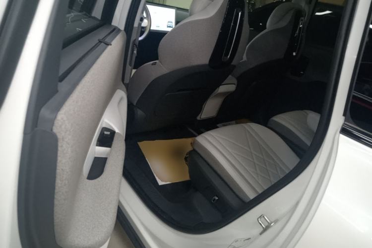 Used ARCFOX Kaola 2023 Parent-Child Edition Left Rear Seat