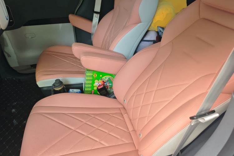 Used ARCFOX Kaola 2023 Family Edition Pro Left Rear Seat