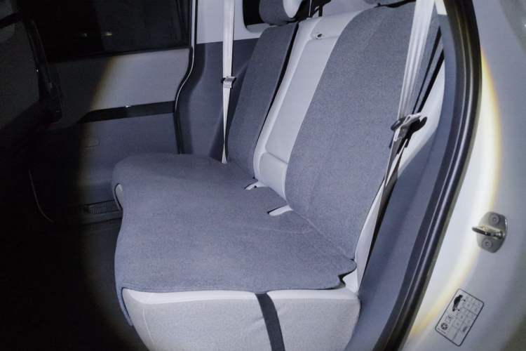 Used ARCFOX Kaola 2023 Family Edition Left Rear Seat