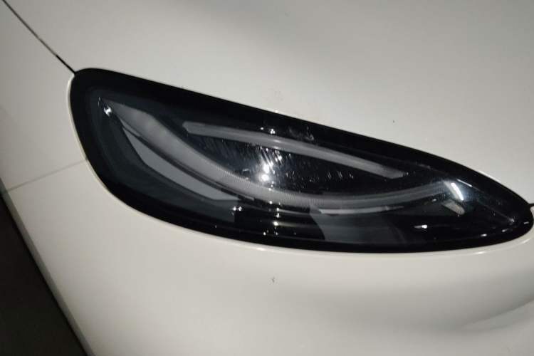 Used ARCFOX Kaola 2023 Family Edition Pro Right Front Headlight