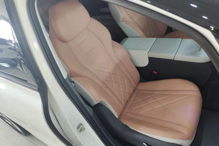 Used ARCFOX Kaola 2023 Parent-Child Edition Right Front Seat