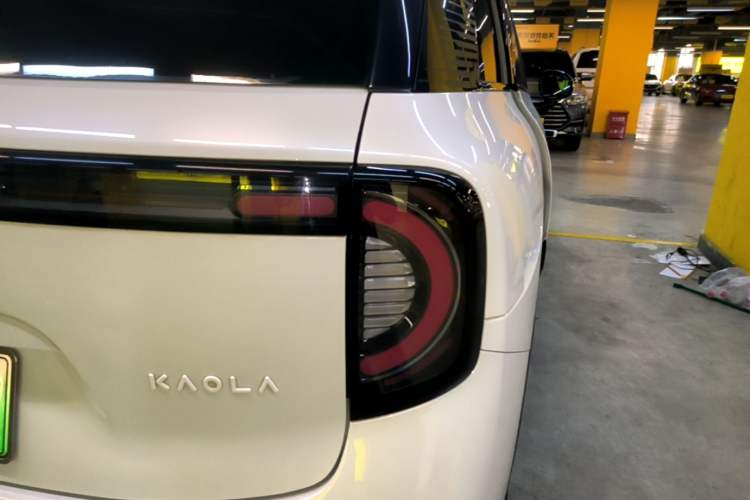 Used ARCFOX Kaola 2023 Family Edition Right Rear Taillight