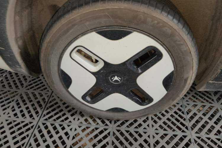 Used ARCFOX Kaola 2023 Family Edition Right Rear Wheel Hub