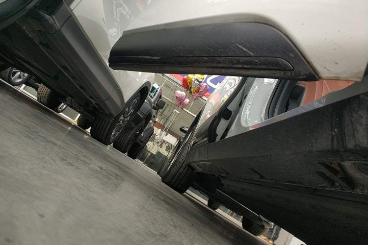 Used ARCFOX Kaola 2023 Family Edition Right Side Sill