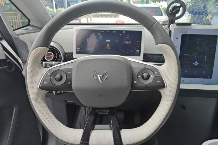 Used ARCFOX Kaola 2023 Family Edition Pro Steering Wheel